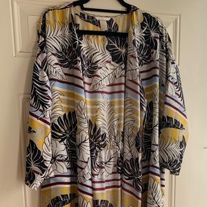 Pattern Kimono with slits